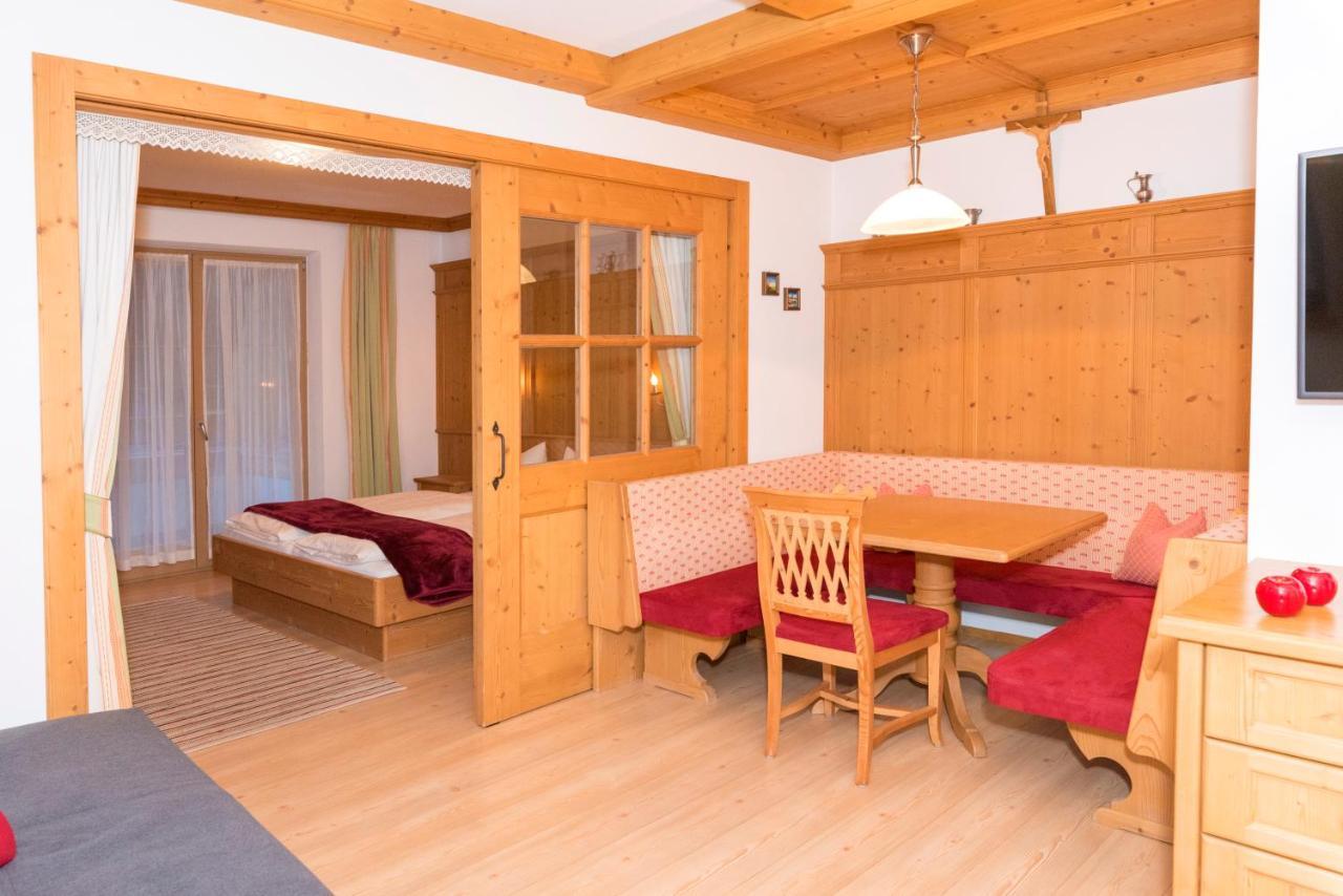 Das Gaestehaus Schneider Am Dorfplatz Alpbach Eksteriør bilde