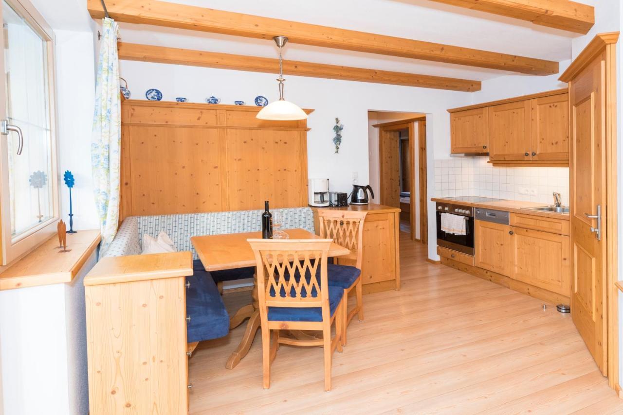Das Gaestehaus Schneider Am Dorfplatz Alpbach Eksteriør bilde