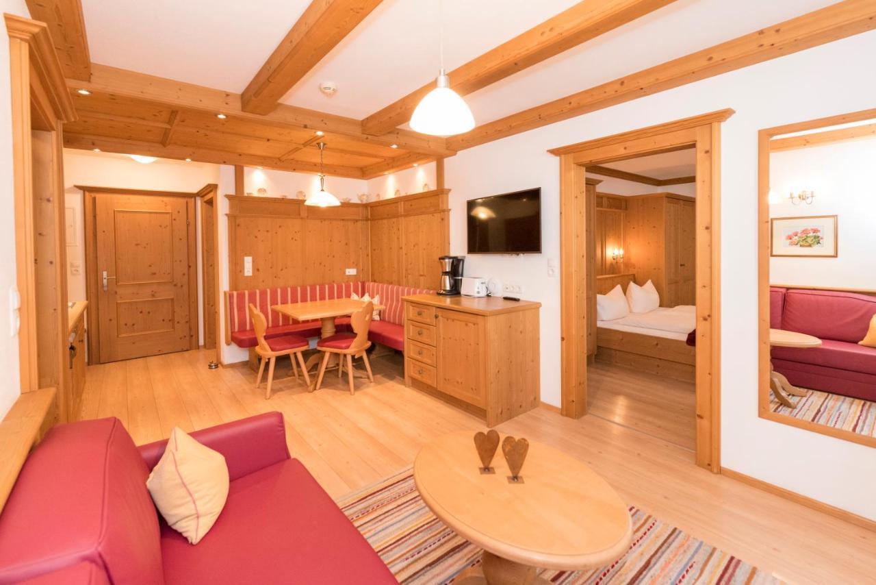 Das Gaestehaus Schneider Am Dorfplatz Alpbach Eksteriør bilde